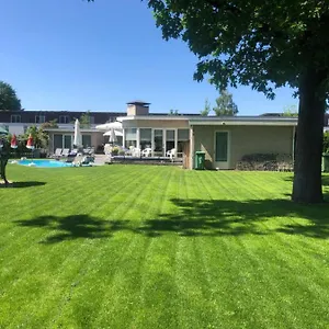 Maison Saint Tropez Nocleg ze śniadaniem Eindhoven